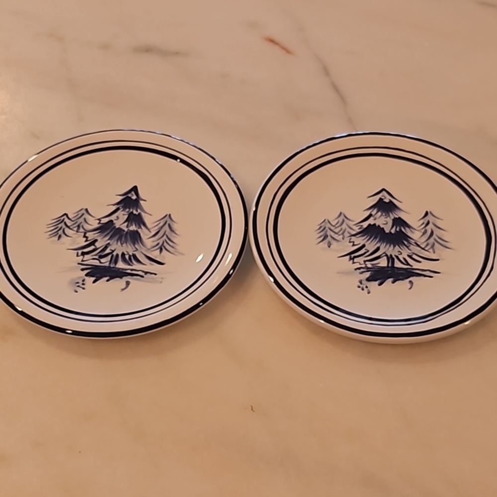 SET OF 2 DANSK BISTRO CHRISTMAS SALAD PLATES